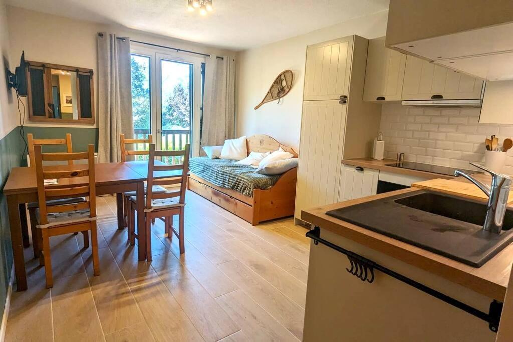 Cozy Appartement Avec Vue Sur Montagne Bourisp Exterior photo